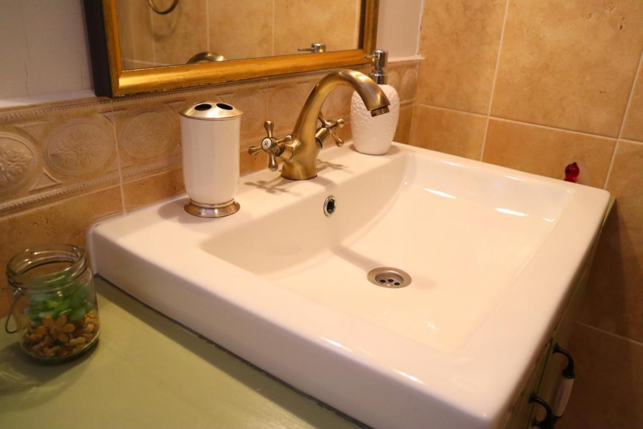 Vila Chic M Hotel Moieciu de Jos Bagian luar foto